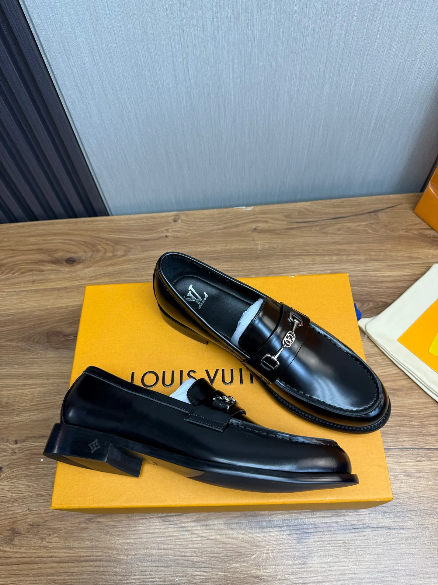 Factory 680💰 LV. Men's business casual leather shoes, all made of imported original brand leather, just to create a more comfortable wearing experience, original non-slip and wear-resistant outsole ✔️16-45 (38.45 non-returnable)
